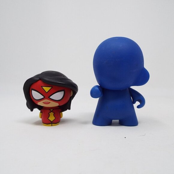 Misc Small Marvel Figure Bundle #255 - Picture 4 of 6